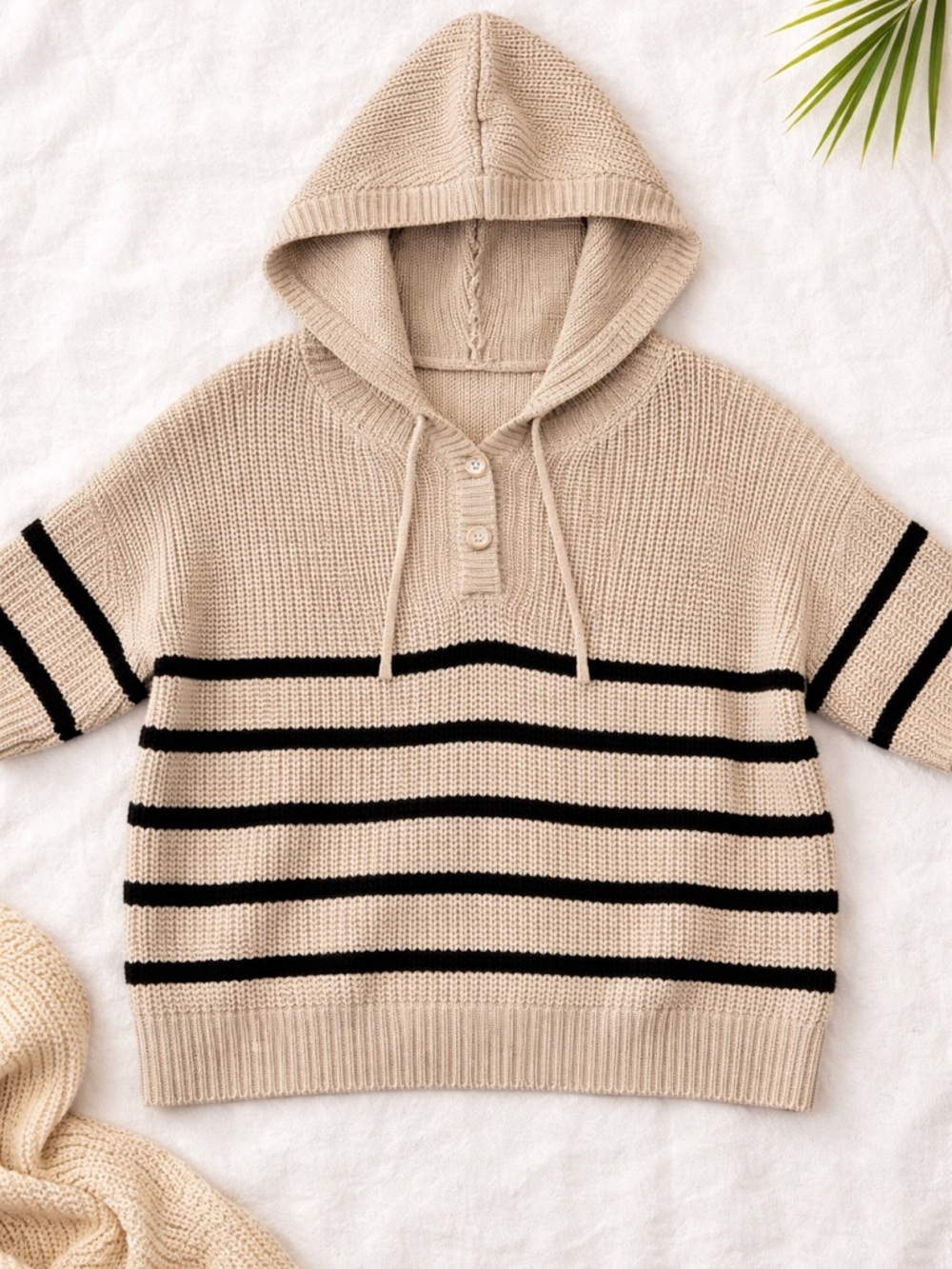 SHEIN Striped Hooded Knit Sweater Beige Black Long Sleeve Sleeve Size M